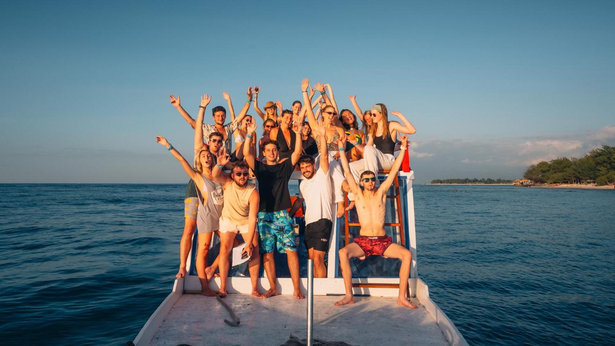 Atlas Gili Party Hostel Τζίλι Τραγουανγκάν Εξωτερικό φωτογραφία