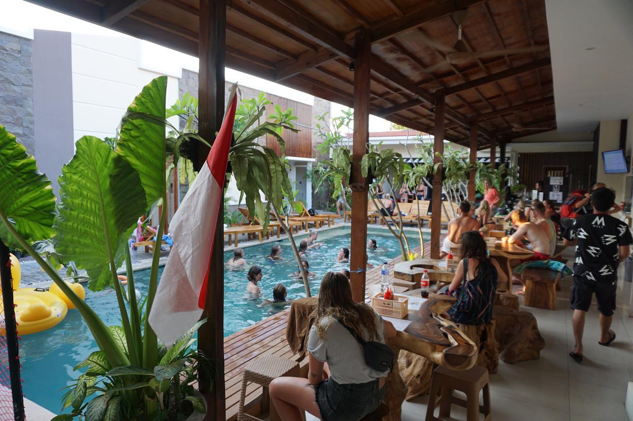 Atlas Gili Party Hostel Τζίλι Τραγουανγκάν Εξωτερικό φωτογραφία