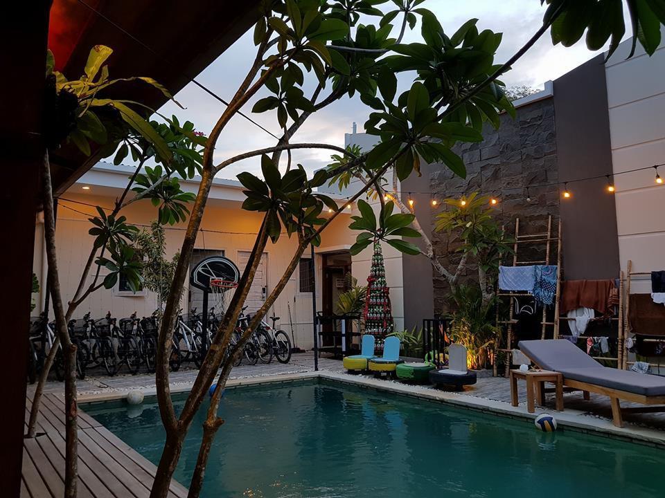 Atlas Gili Party Hostel Τζίλι Τραγουανγκάν Εξωτερικό φωτογραφία
